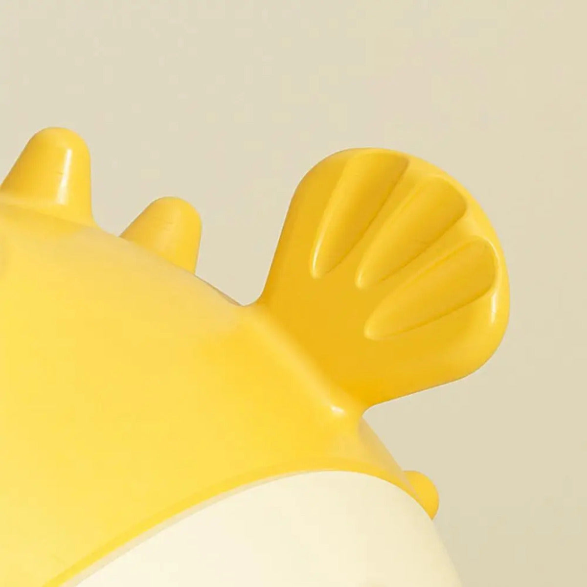 Mordedor de Goma con Forma de Pez – Resistente, Chirriante y Saludable